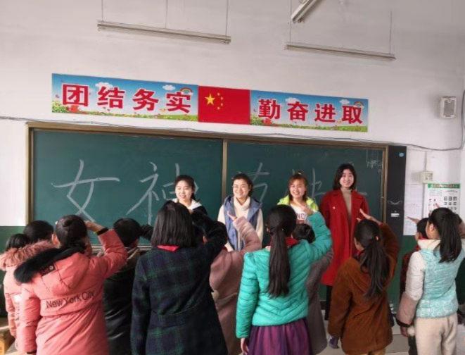 鸡泽县双塔学区开展形式多样的庆祝“三八国际妇女节”活动