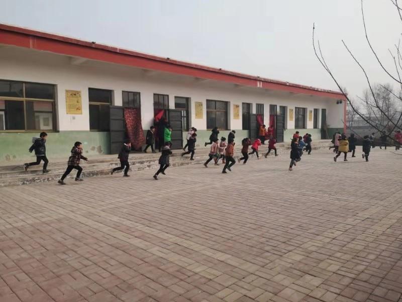 河北鸡泽县双塔学区开展安全教育周系列活动